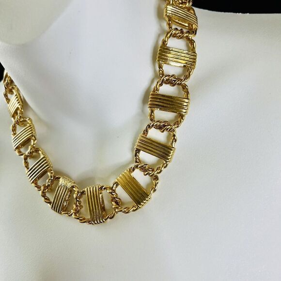 Vintage CIRO Bold Gold Plate Chunky Luxury Choker Necklace Wide Heavy 145gr 1343 - Picture 8 of 16